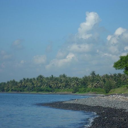 ホテル ポンドック シオラ Labuhan Pandan エクステリア 写真